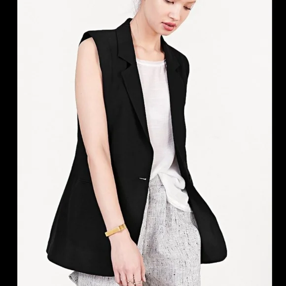 Black Sleeveless Blazer Vest - Picture 1 of 6